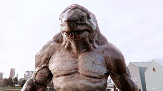 This is what King Shark should look like, King Shark vs. the gorilla Grodd!
