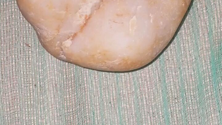 Who can tell me what type of rock is this? 🤔