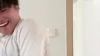 【ziv紫薇】Pria gemuk yang cemas secara sosial menari untuk pertama kalinya!