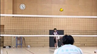 Cú giao bóng uốn cong Điều đó thực sự tuyệt vời! Lưu nó lại!