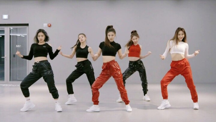 [ITZY] Ra mắt MV phiên bản vũ đạo trong phòng tập! Vũ điệu của WANNABE thực sự không tốt phải không?