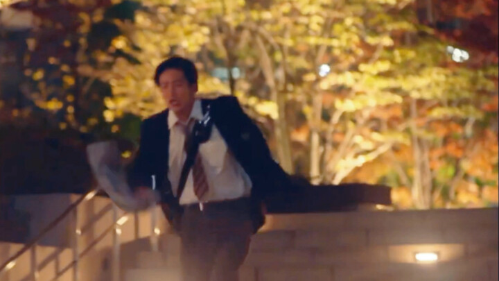 "When Ida was running to find someone she likes, she jumped down three steps." Editing of "Junに梦中" X