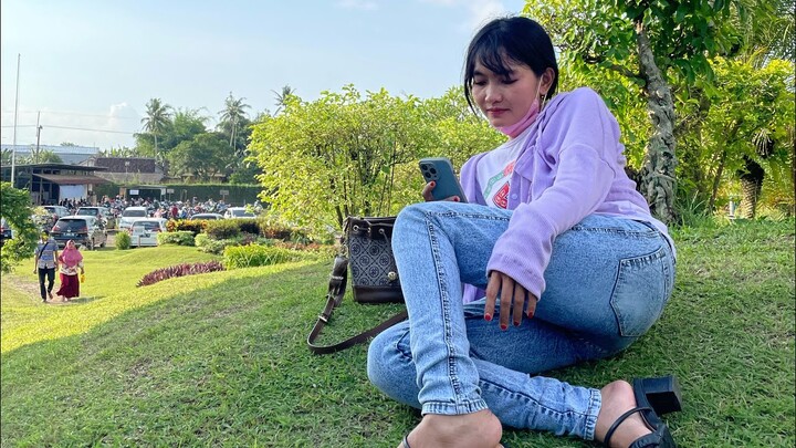Nonton film kkn desa penari || jalan jalan ke jember kota mampir ke galaxy tempurejo jember