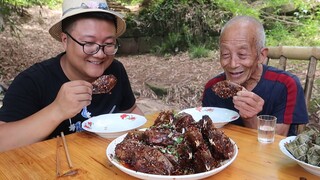 Hidangan "kepala kelinci bumbu mala" ala Sichuan, pedas dan lezat