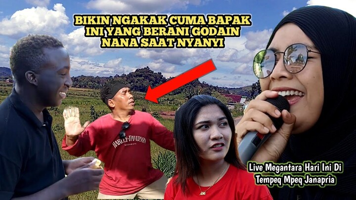 ORIGINAL MAKES LAUGH ONLY THIS FATHER DARE TO GODAIN NANA WHEN SINGING