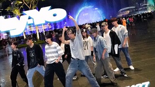 [คณะเต้นรำ Z-Axis] เต้นตามท่ายากๆ ของ NCT127 ท่ามกลางสายฝน! หลายวงดนตรีคัฟเวอร์เพลง Ay-yo ซึ่งเป็นเพ