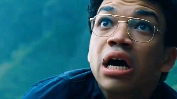 This movie shot is so realistic.