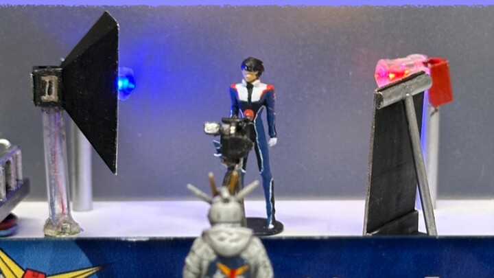 Kira Yamato is preparing his live broadcast room, wanting to release the unfinished self-portrait. T