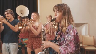 Roller Toaster & Angèle Tremsal - Newblood (Yougblood Brass Band)