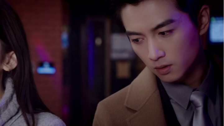 เจ้านายในชีวิตจริงไปที่ KTV เพื่อจับภรรยาของเขา! -