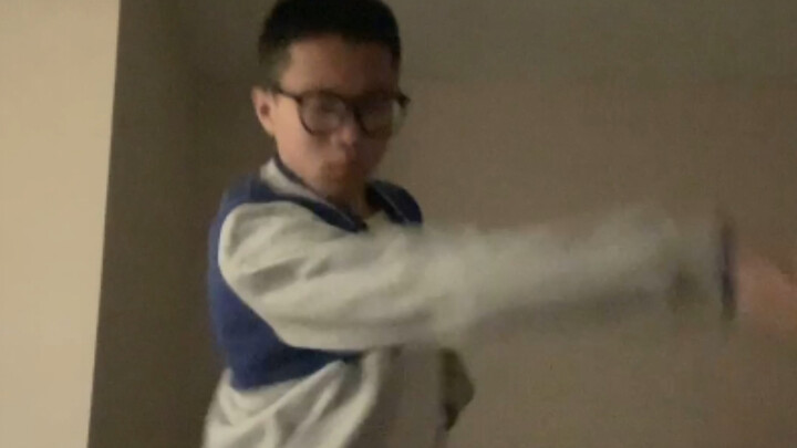 “人人都向往自由…可谁又是自由的呢？”