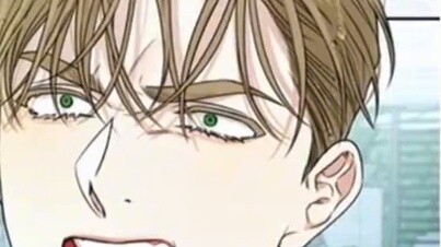 โอเมก้าวิ่งหนีพร้อมลูกบอลและหมาบ้าอัลฟ่า