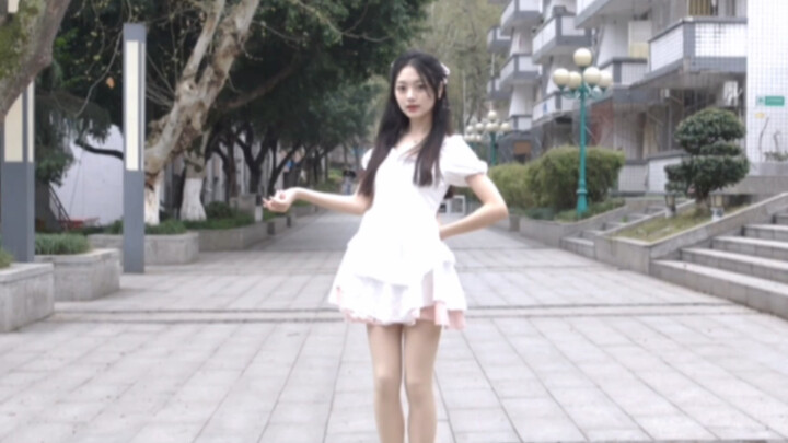 Sophomore club student dances NoNoNo on the road