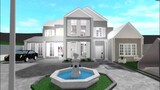 roblox: MY BLOXBURG HOUSE TOUR // ROBLOX