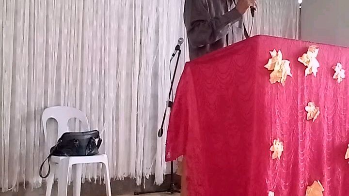 Preaching at United Pentecostal Church 😇 Ptr Oliver Raymundo