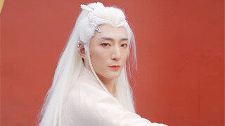 秦砖汉瓦之沧桑 ，惊鸿霓裳之飞扬。