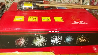 Fireworks Lf thur 220 shots Lang MALAKAS HappY New Year 2021