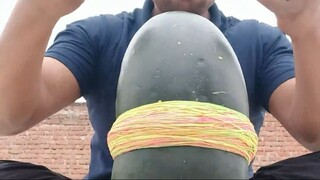 तरबूज और एक हजार रबर 😱 #short #viral #shorts #trending #facts #hindi #yt #ytshorts