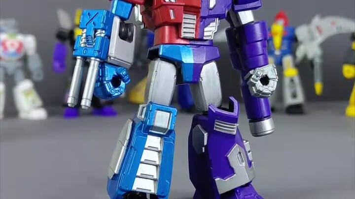 Broco Optimus Prime Megatron ที่ดัดแปลงเองรวมร่างเป็น Broco Transformers ระเบิดลูกที่ 6 ที่มีรหัส Op