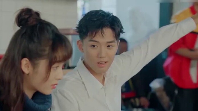[Zhou Junwei|A Little Thing Called First Love|Lin Zhicun CUT] Anh ấy, sự dễ thương tương phản