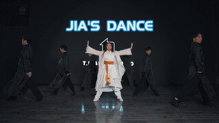 Wuxia style dance practice of JIA 