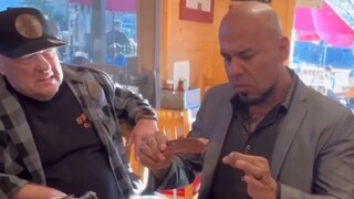 Hank fights against Big Brother Lu Dan again and is almost killed again