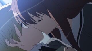 Năm mươi lăm số về cảnh hôn bừa bãi trong anime