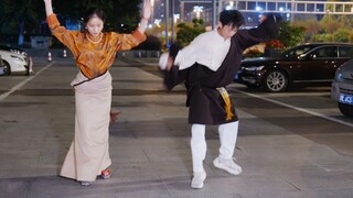 Yongji and Qiuji perform "Abho"