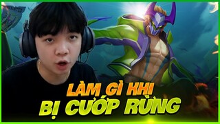 Đây Là Cách ADC Giải Quyết Khi Bị Cướp Rừng Đầu Game