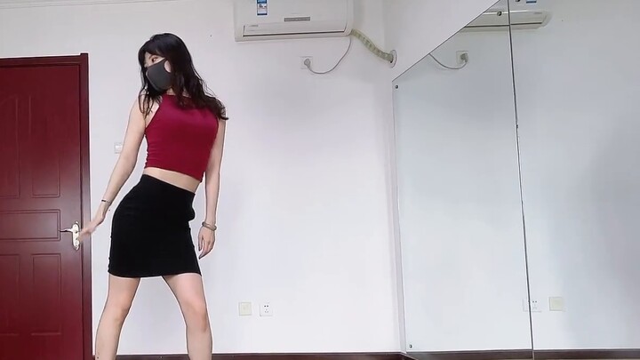 The feeling of being tied up.. this skirt is too tight♥Alone-sistar♥