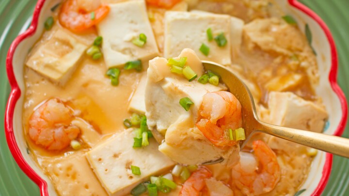 Low calorie & healthy meal- Steamed egg with shrimp and tofu