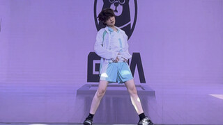 Oikawa Toru COS, but the show jumps to G4L