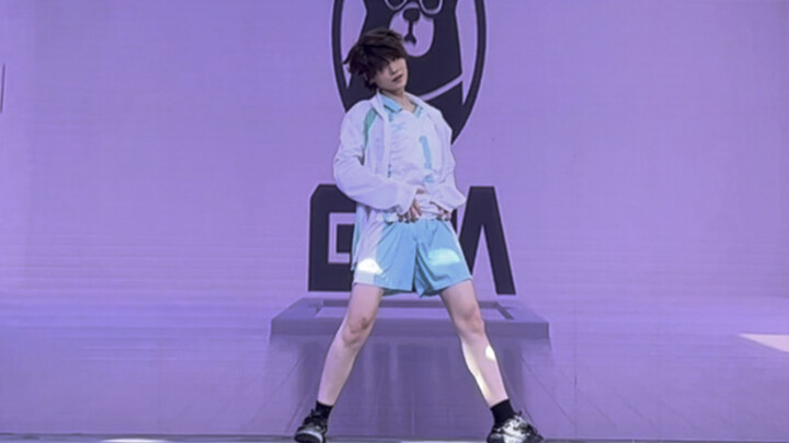 Oikawa Toru COS, but the show jumps to G4L