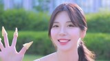 Buka mata Anda dan lihatlah dunia. Dewi wanita Korea yang imut dan lugu dalam balutan gaun suspender