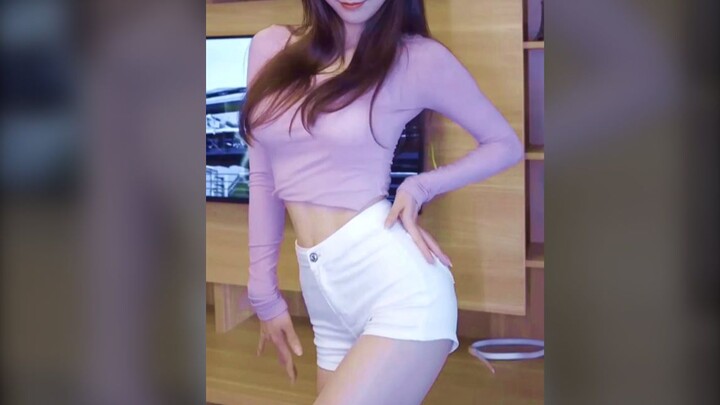 〖小视频34〗油光丝袜舞是冲动的天花板吗？【8090蒸汽波×刘飞儿】