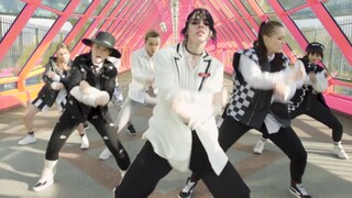 姐姐A爆啦！俄罗斯女孩街头超绝翻跳NCT 127《Cherry Bomb》【MAD舞团】