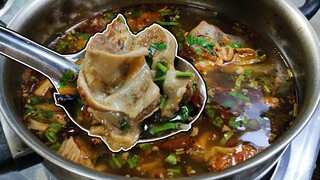 ต้มแซ่บหมู เครื่องเทศหอมๆ รสแซ่บซี้ดถึงใจ (Thai Hot and Sour Pork Soup) Asia Food Secrets