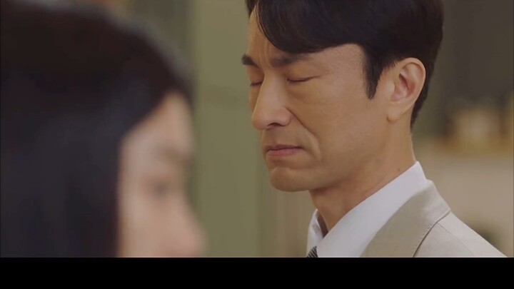 The mistress's daughter is so arrogant, look at the real daughter's domineering response!
