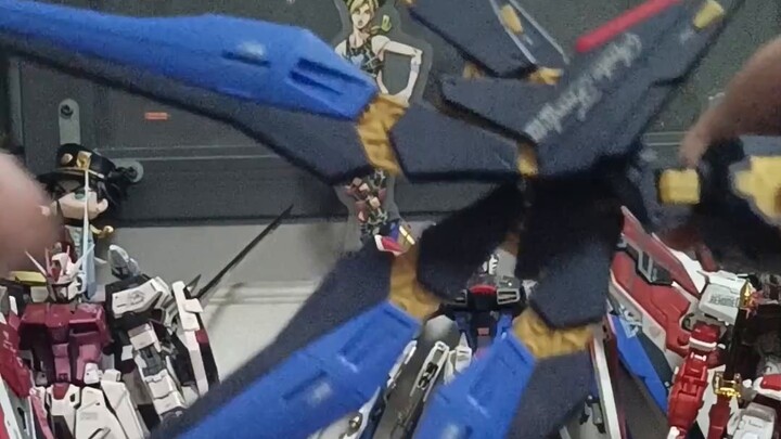 "Refill" 600? You deserve it! Sharp review of Bandai MG Strike Freedom.