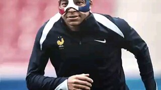 mbappe bertopeng