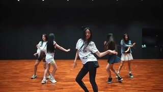 NewJeans (뉴진스) 🐰 - Hype Boy Dance Practice