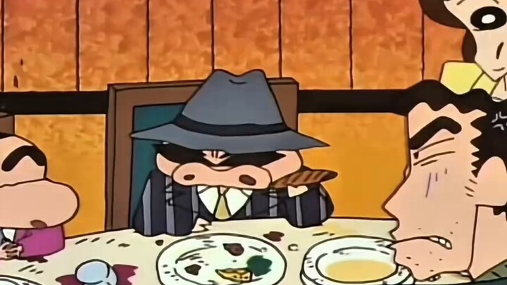 He dared to extort money even though he was deep in the enemy camp. He is invincible.