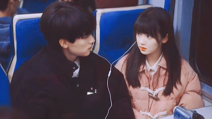 "The moment he put the headphones on her, all the plots of campus dramas became weak" When I Run Tow