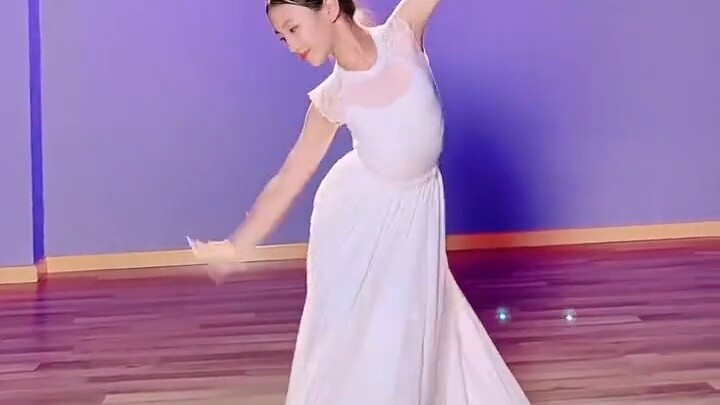 Ancient dance "Guanghan Ballad" dance teaching