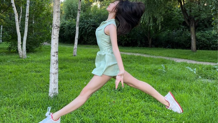 Dancers pose for photos