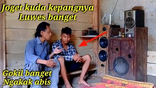 Kena hipnotis lucu banget bikin ngakak joget kuda kepang denger musik