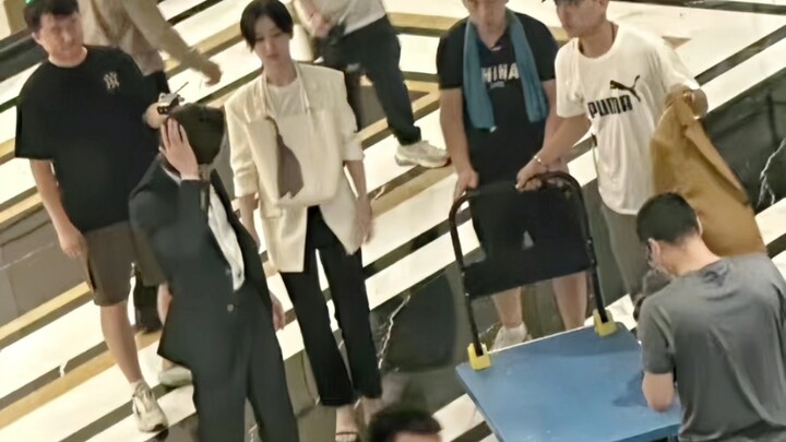 Yang Zi and Xu Kai in "The Story of Joy" have good progress and holding hands is so sweet (I need su