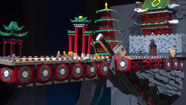 Số thứ chín của phiên bản Trung Quốc của "Bậc thầy Lego" xây dựng Lego trên vách đá