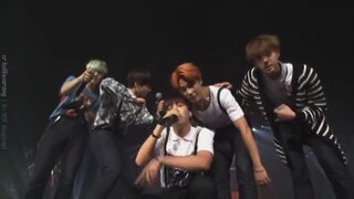 BTS HYYH CONCERT 2-4