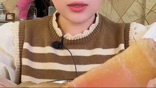 Savoring Sensations Mukbang ASMR Delights EP32